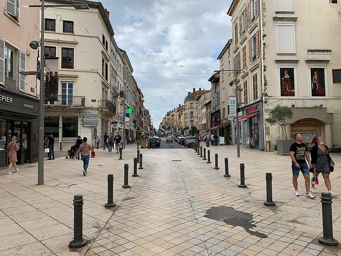 Villefranche-sur-Saône - Immobilier - CENTURY 21 Coquillat Immobilier - Rue_Nationale