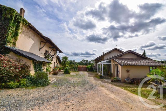 maison à vendre - 5 pièces - 162.0 m2 - ST TRIVIER SUR MOIGNANS - 01 - RHONE-ALPES - Century 21 Coquillat Immobilier