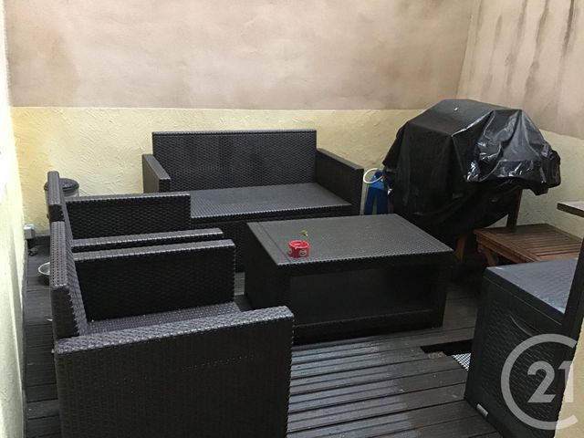 Afficher la photo en grand Appartement F3 à vendre - 4 pièces - 91.7 m2 - VILLEFRANCHE SUR SAONE - 69 - RHONE-ALPES - Century 21 Coquillat Immobilier