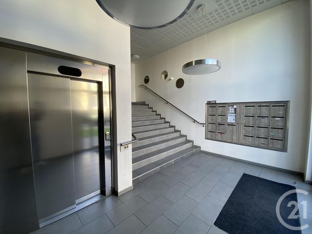 Appartement F2 à vendre - 2 pièces - 37.66 m2 - VILLEFRANCHE SUR SAONE - 69 - RHONE-ALPES - Century 21 Coquillat Immobilier