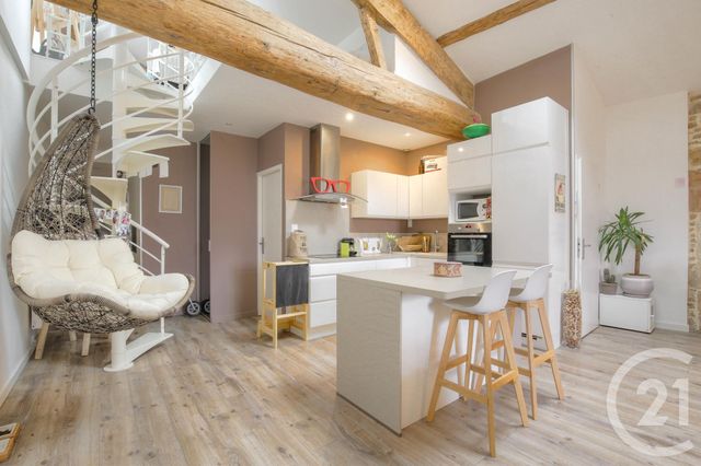Appartement T3 à vendre - 3 pièces - 85.77 m2 - LACHASSAGNE - 69 - RHONE-ALPES - Century 21 Coquillat Immobilier Appartement T3 à vendre - 3 pièces - 85.77 m2 - LACHASSAGNE - 69 - RHONE-ALPES - Century 21 Coquillat Immobilier