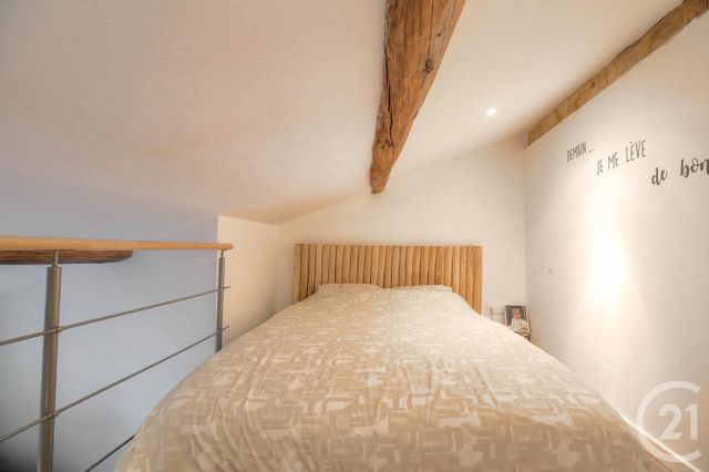 Appartement T3 à vendre - 3 pièces - 85.77 m2 - LACHASSAGNE - 69 - RHONE-ALPES - Century 21 Coquillat Immobilier Appartement T3 à vendre - 3 pièces - 85.77 m2 - LACHASSAGNE - 69 - RHONE-ALPES - Century 21 Coquillat Immobilier
