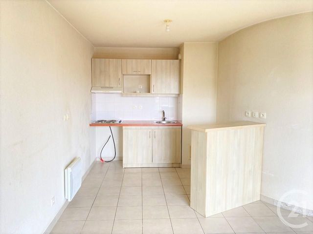 Afficher la photo en grand Appartement T4 à vendre - 4 pièces - 72.76 m2 - VILLEFRANCHE SUR SAONE - 69 - RHONE-ALPES - Century 21 Coquillat Immobilier