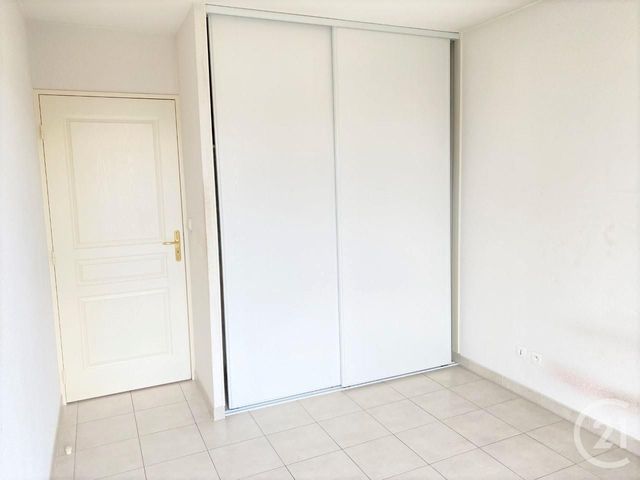 Afficher la photo en grand Appartement T4 à vendre - 4 pièces - 72.76 m2 - VILLEFRANCHE SUR SAONE - 69 - RHONE-ALPES - Century 21 Coquillat Immobilier