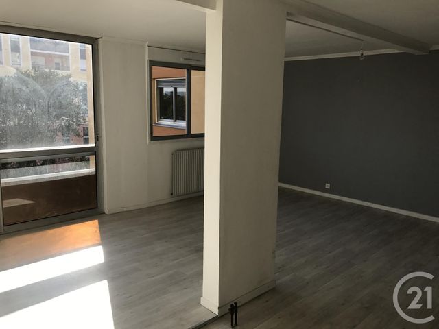 Afficher la photo en grand Appartement F3 à vendre - 3 pièces - 81.86 m2 - VILLEFRANCHE SUR SAONE - 69 - RHONE-ALPES - Century 21 Coquillat Immobilier