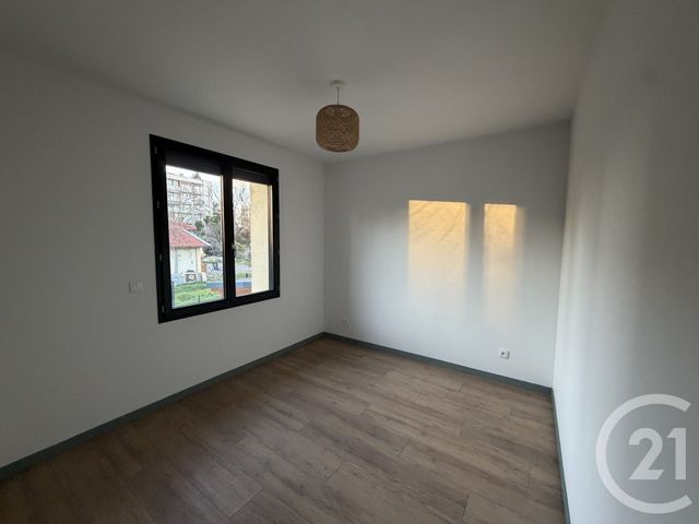 maison à louer - 5 pièces - 113.0 m2 - VILLEFRANCHE SUR SAONE - 69 - RHONE-ALPES - Century 21 Coquillat Immobilier