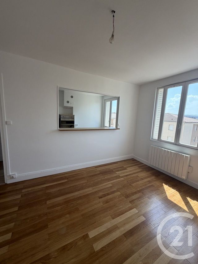 Appartement T2 à louer - 2 pièces - 44.53 m2 - VILLEFRANCHE SUR SAONE - 69 - RHONE-ALPES - Century 21 Coquillat Immobilier