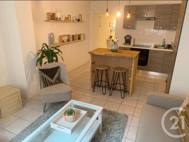 Appartement F2 à vendre - 2 pièces - 45.31 m2 - VILLEFRANCHE SUR SAONE - 69 - RHONE-ALPES - Century 21 Coquillat Immobilier