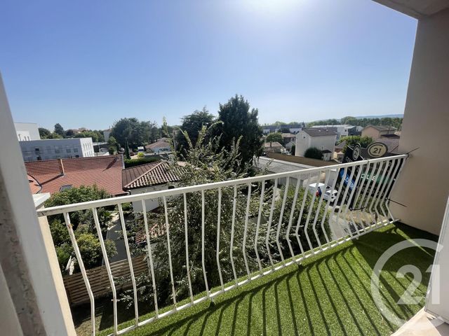 Appartement F3 à louer - 3 pièces - 71.84 m2 - VILLEFRANCHE SUR SAONE - 69 - RHONE-ALPES - Century 21 Coquillat Immobilier