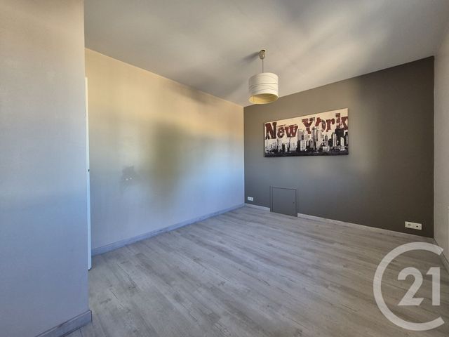 maison à vendre - 7 pièces - 176.0 m2 - ST BERNARD - 01 - RHONE-ALPES - Century 21 Coquillat Immobilier