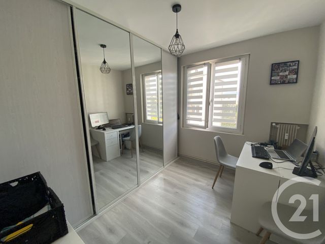 Appartement T3 à vendre - 3 pièces - 55.8 m2 - VILLEFRANCHE SUR SAONE - 69 - RHONE-ALPES - Century 21 Coquillat Immobilier