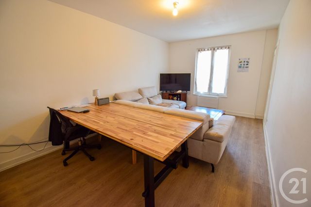 Appartement F3 à vendre - 3 pièces - 71.0 m2 - ST GEORGES DE RENEINS - 69 - RHONE-ALPES - Century 21 Coquillat Immobilier