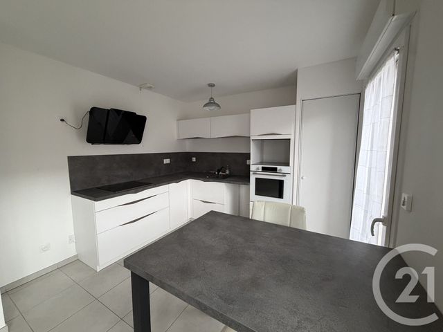 Appartement T5 à vendre - 4 pièces - 106.06 m2 - PORTE DES PIERRES DOREES - 69 - RHONE-ALPES - Century 21 Coquillat Immobilier