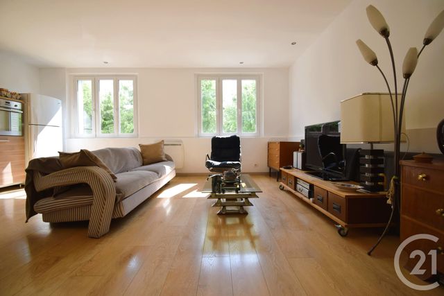 Appartement T3 à vendre - 3 pièces - 58.44 m2 - VILLEFRANCHE SUR SAONE - 69 - RHONE-ALPES - Century 21 Coquillat Immobilier