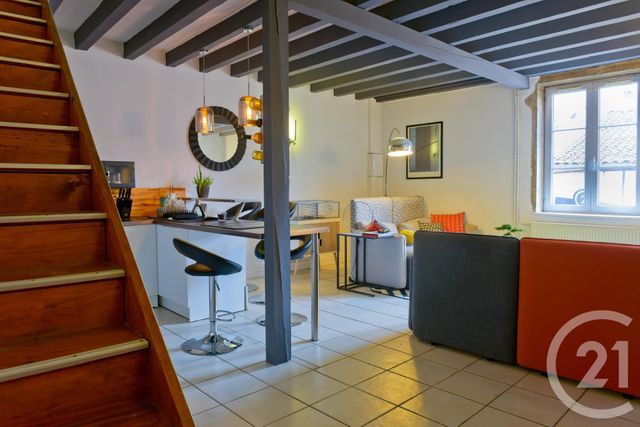 Appartement F3 à vendre - 3 pièces - 70.21 m2 - VILLEFRANCHE SUR SAONE - 69 - RHONE-ALPES - Century 21 Coquillat Immobilier