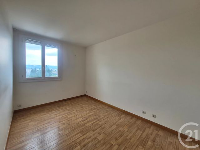 Afficher la photo en grand Appartement T3 à vendre - 3 pièces - 53.87 m2 - VILLEFRANCHE SUR SAONE - 69 - RHONE-ALPES - Century 21 Coquillat Immobilier