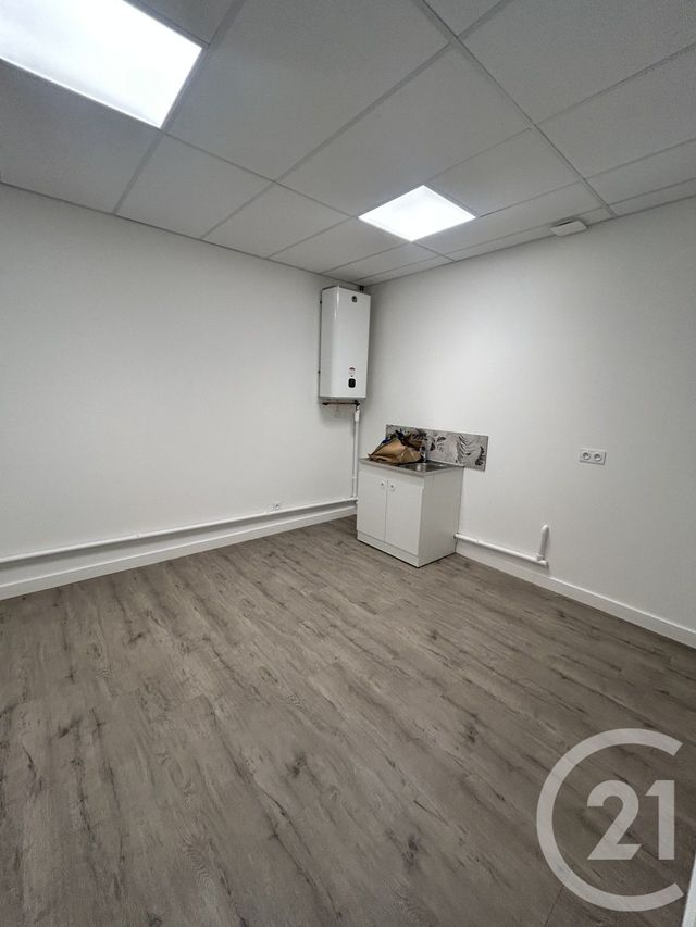 Appartement Local à louer - 1 pièce - 15.51 m2 - BELLEVILLE - 69 - RHONE-ALPES - Century 21 Coquillat Immobilier