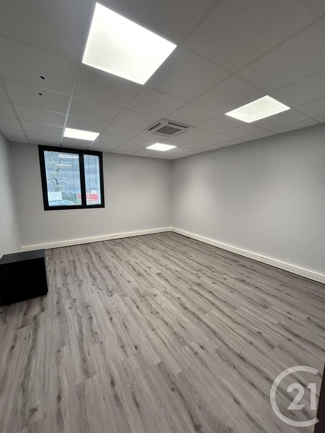 Appartement Local à louer - 1 pièce - 22.76 m2 - VILLEFRANCHE SUR SAONE - 69 - RHONE-ALPES - Century 21 Coquillat Immobilier