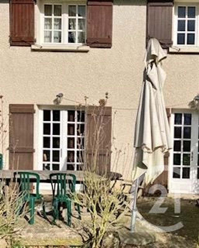 Appartement F3 à louer - 3 pièces - 60.3 m2 - CHALEINS - 01 - RHONE-ALPES - Century 21 Coquillat Immobilier