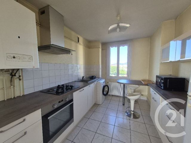 Appartement F3 à louer - 3 pièces - 57.0 m2 - VILLEFRANCHE SUR SAONE - 69 - RHONE-ALPES - Century 21 Coquillat Immobilier