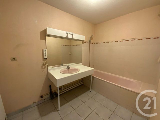 Appartement T4 à vendre - 4 pièces - 83.0 m2 - VILLEFRANCHE SUR SAONE - 69 - RHONE-ALPES - Century 21 Coquillat Immobilier