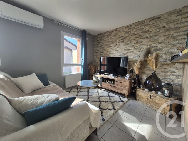 Appartement T2 à vendre - 2 pièces - 50.12 m2 - QUINCIEUX - 69 - RHONE-ALPES - Century 21 Coquillat Immobilier