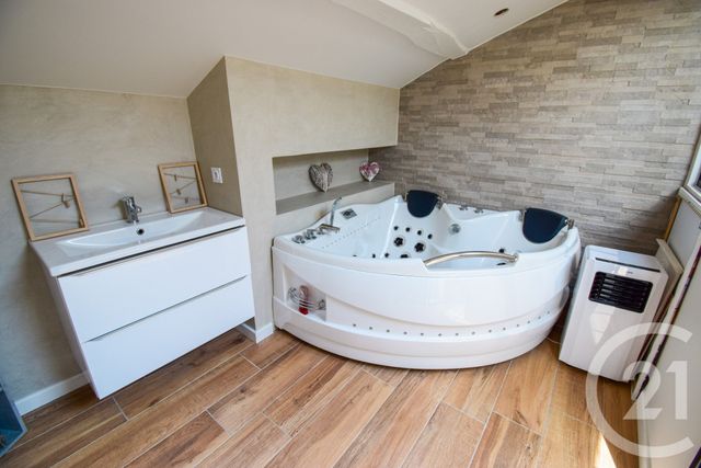 maison à vendre - 5 pièces - 175.0 m2 - SALLES ARBUISSONNAS BEAUJOLAIS - 69 - RHONE-ALPES - Century 21 Coquillat Immobilier