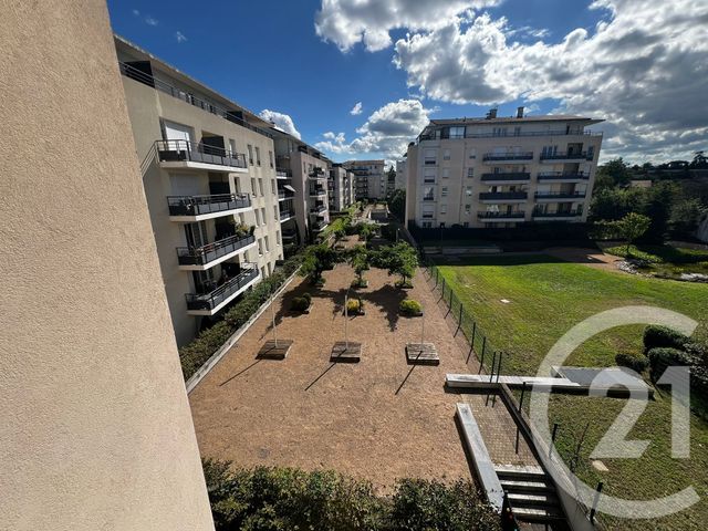 Appartement T3 à vendre - 3 pièces - 69.16 m2 - VILLEFRANCHE SUR SAONE - 69 - RHONE-ALPES - Century 21 Coquillat Immobilier