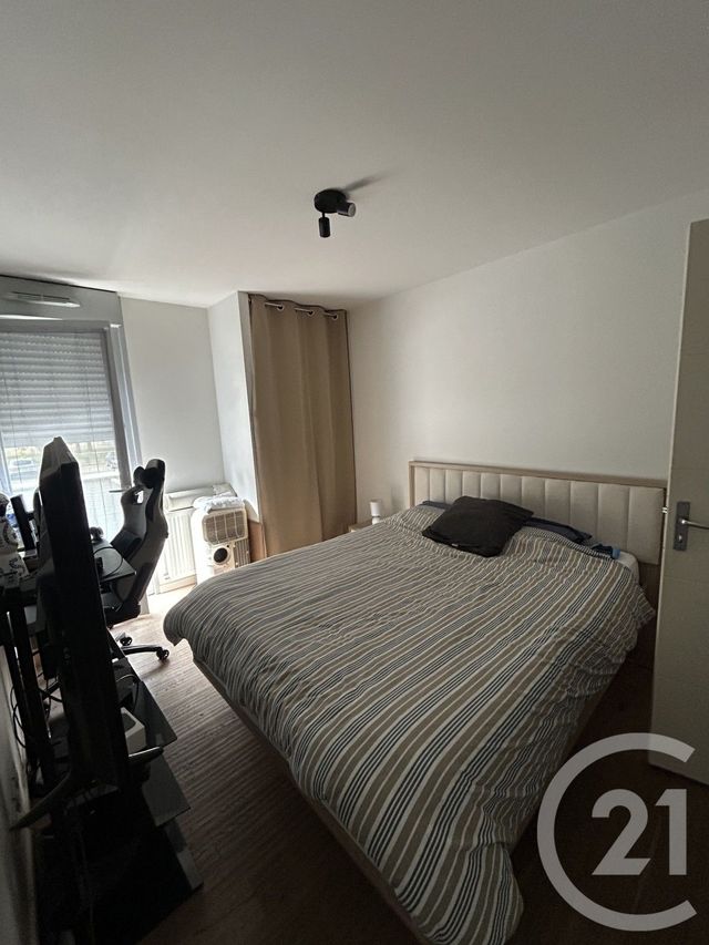 Appartement à louer - 2 pièces - 44.7 m2 - VILLEFRANCHE SUR SAONE - 69 - RHONE-ALPES - Century 21 Coquillat Immobilier