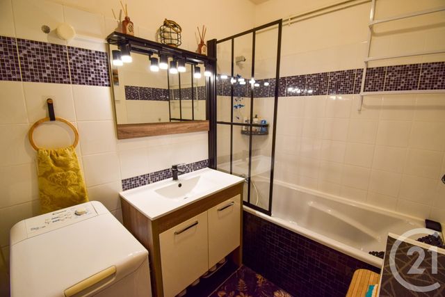 Appartement T3 à vendre - 3 pièces - 66.95 m2 - ST GEORGES DE RENEINS - 69 - RHONE-ALPES - Century 21 Coquillat Immobilier