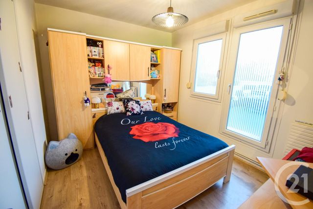 Appartement T3 à vendre - 3 pièces - 66.95 m2 - ST GEORGES DE RENEINS - 69 - RHONE-ALPES - Century 21 Coquillat Immobilier