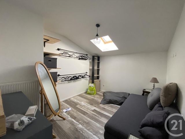 Afficher la photo en grand Appartement T3 à louer - 3 pièces - 70.0 m2 - VILLEFRANCHE SUR SAONE - 69 - RHONE-ALPES - Century 21 Coquillat Immobilier