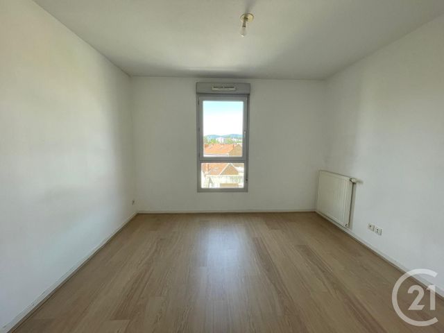 Afficher la photo en grand Appartement T3 à vendre - 3 pièces - 55.0 m2 - VILLEFRANCHE SUR SAONE - 69 - RHONE-ALPES - Century 21 Coquillat Immobilier