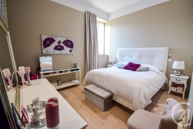 Appartement F4 à vendre - 4 pièces - 131.0 m2 - BELLEVILLE - 69 - RHONE-ALPES - Century 21 Coquillat Immobilier