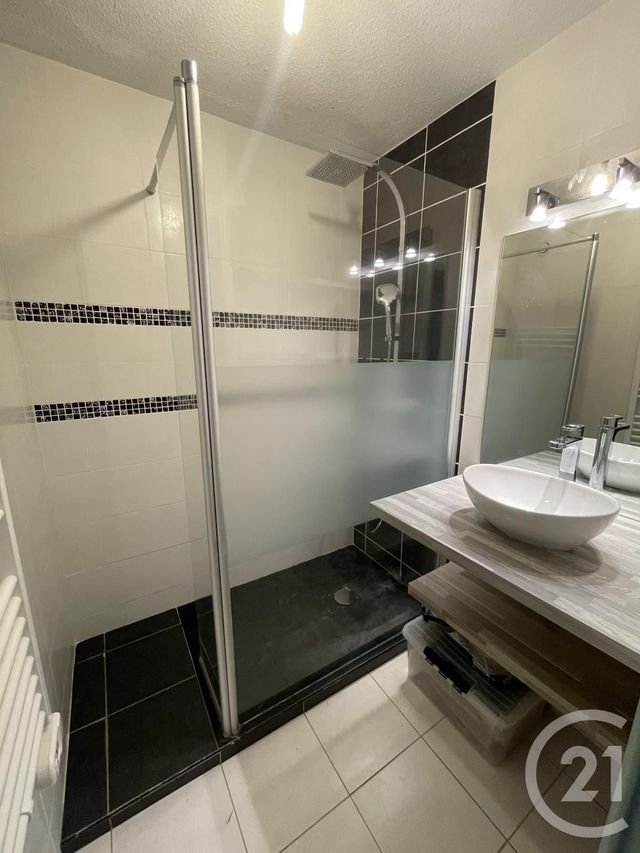 Appartement F2 à louer - 2 pièces - 46.84 m2 - LIMAS - 69 - RHONE-ALPES - Century 21 Coquillat Immobilier
