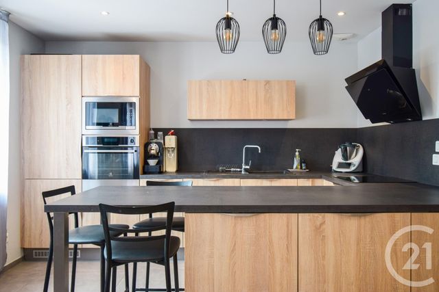 Appartement T4 à vendre - 4 pièces - 95.25 m2 - JASSANS RIOTTIER - 01 - RHONE-ALPES - Century 21 Coquillat Immobilier
