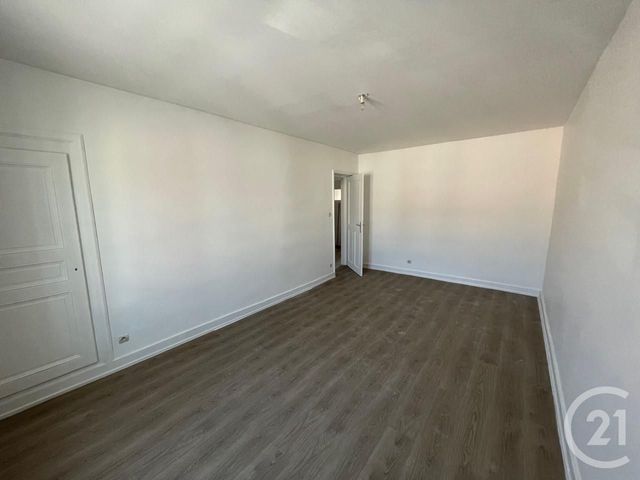 Appartement F3 à louer - 3 pièces - 71.0 m2 - ST GEORGES DE RENEINS - 69 - RHONE-ALPES - Century 21 Coquillat Immobilier