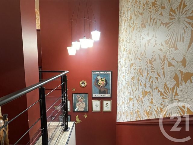 maison à louer - 5 pièces - 150.0 m2 - VAUX EN BEAUJOLAIS - 69 - RHONE-ALPES - Century 21 Coquillat Immobilier