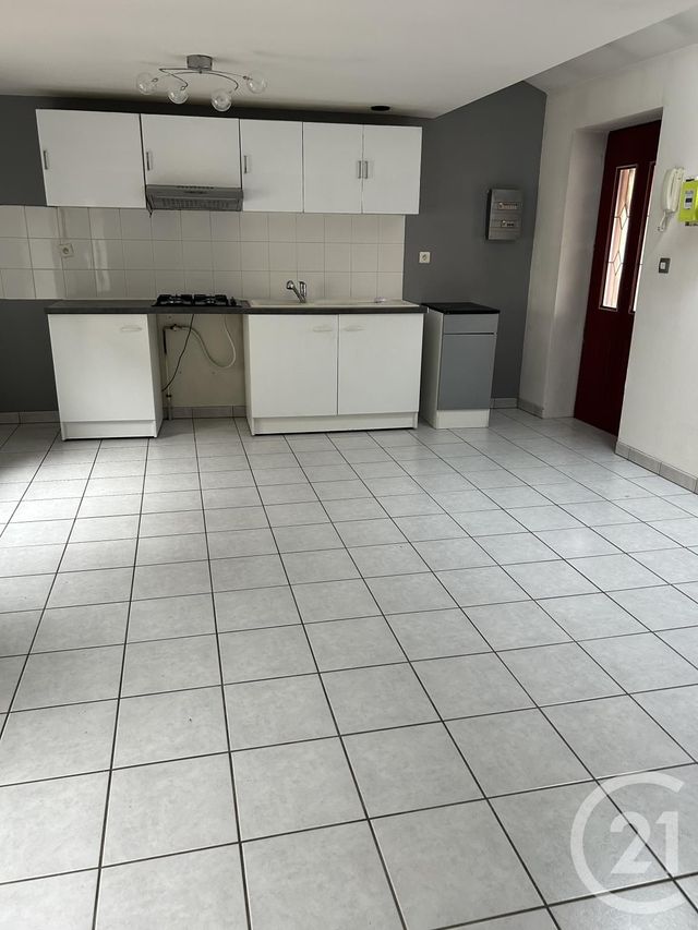 Appartement F3 à louer - 3 pièces - 51.0 m2 - VILLEFRANCHE SUR SAONE - 69 - RHONE-ALPES - Century 21 Coquillat Immobilier