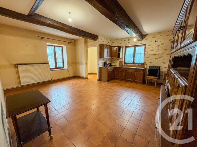 Appartement T2 à vendre - 2 pièces - 70.72 m2 - ARS SUR FORMANS - 01 - RHONE-ALPES - Century 21 Coquillat Immobilier
