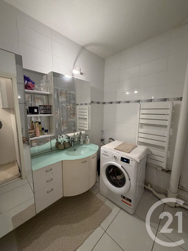 Appartement F4 à louer - 4 pièces - 79.2 m2 - VILLEFRANCHE SUR SAONE - 69 - RHONE-ALPES - Century 21 Coquillat Immobilier