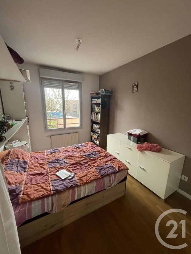 Appartement F3 à louer - 3 pièces - 76.0 m2 - VILLEFRANCHE SUR SAONE - 69 - RHONE-ALPES - Century 21 Coquillat Immobilier