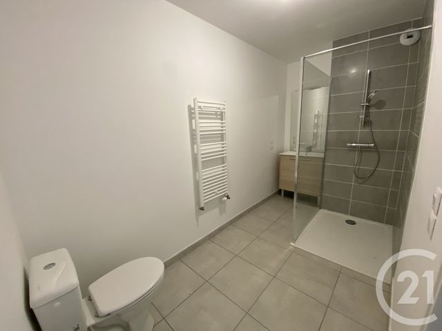 Appartement T2 à vendre - 2 pièces - 40.1 m2 - VILLEFRANCHE SUR SAONE - 69 - RHONE-ALPES - Century 21 Coquillat Immobilier