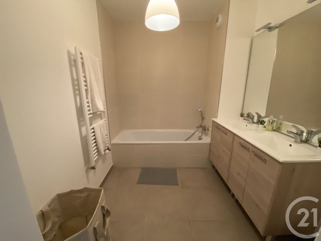 Appartement T4 à vendre - 4 pièces - 78.8 m2 - VILLEFRANCHE SUR SAONE - 69 - RHONE-ALPES - Century 21 Coquillat Immobilier