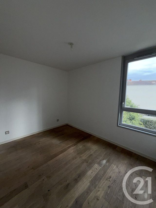 Appartement F3 à louer - 3 pièces - 54.7 m2 - VILLEFRANCHE SUR SAONE - 69 - RHONE-ALPES - Century 21 Coquillat Immobilier