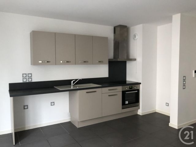 Appartement F3 à louer - 3 pièces - 54.7 m2 - VILLEFRANCHE SUR SAONE - 69 - RHONE-ALPES - Century 21 Coquillat Immobilier