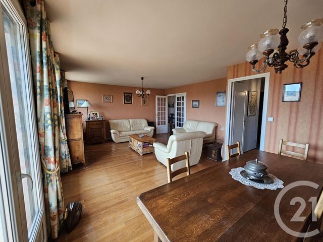 Appartement T4 à vendre - 4 pièces - 98.73 m2 - VILLEFRANCHE SUR SAONE - 69 - RHONE-ALPES - Century 21 Coquillat Immobilier