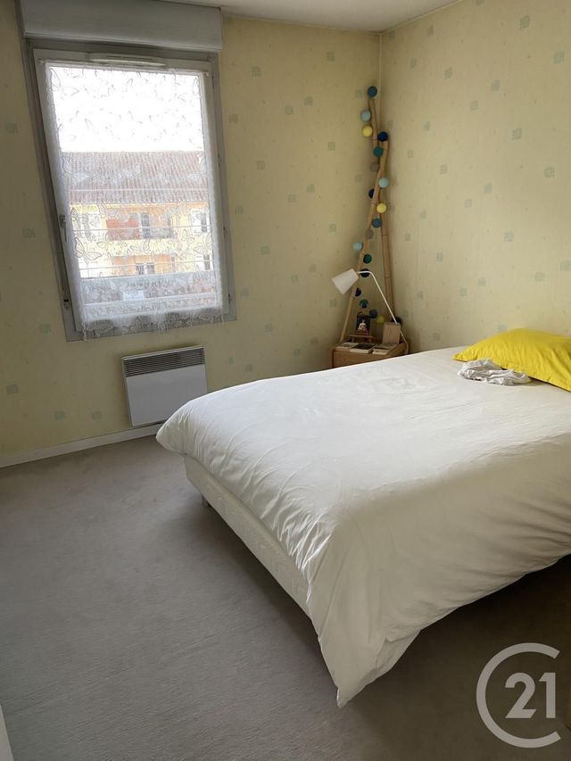 Appartement F2 à louer - 2 pièces - 53.49 m2 - VILLEFRANCHE SUR SAONE - 69 - RHONE-ALPES - Century 21 Coquillat Immobilier