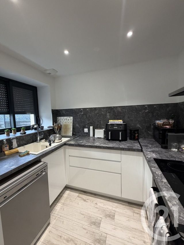 Appartement F2 à louer - 2 pièces - 60.58 m2 - SAVIGNEUX - 01 - RHONE-ALPES - Century 21 Coquillat Immobilier