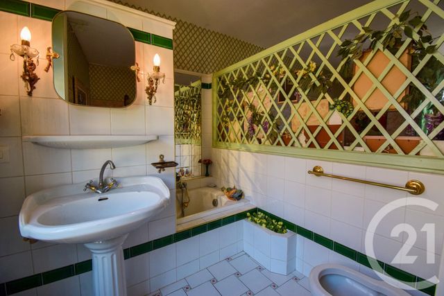 maison à vendre - 8 pièces - 194.29 m2 - VAL D OINGT - 69 - RHONE-ALPES - Century 21 Coquillat Immobilier